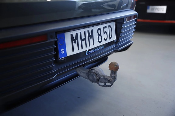 Porsche Macan 4 16 of 19