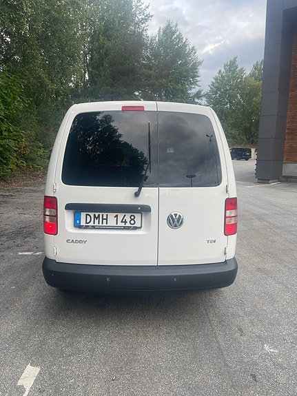 Volkswagen Caddy Maxi 3 of 7