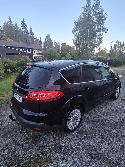 Ford S-MAX 4 of 8
