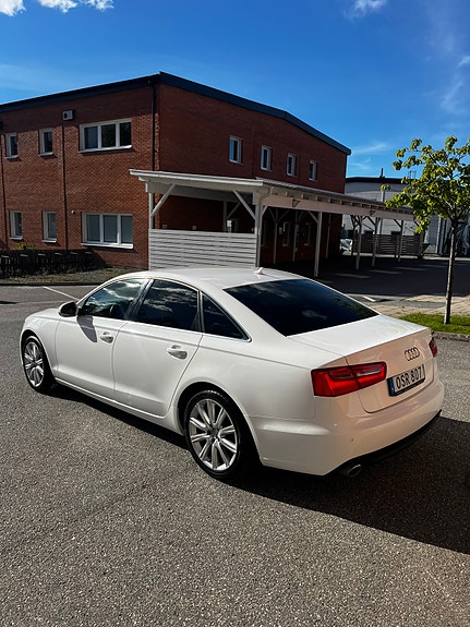 Audi A6 4 of 11