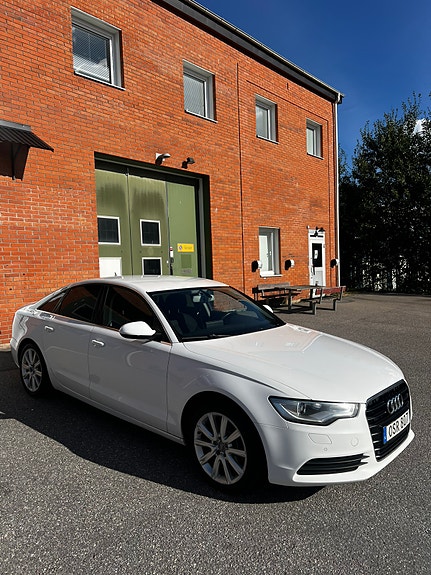 Audi A6 2 of 11
