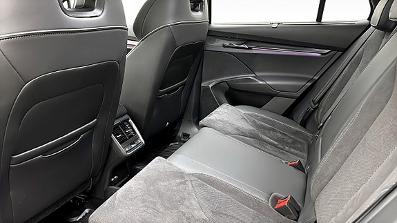 Skoda Enyaq 11 of 21