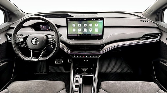 Skoda Enyaq 10 of 21