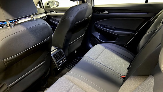 Volkswagen Golf I 11 of 21