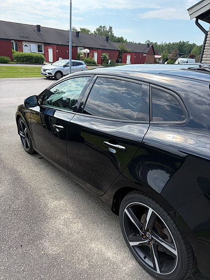 Volvo V40 5 of 6