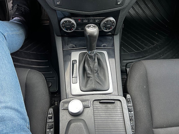 Mercedes-Benz C220 12 of 23