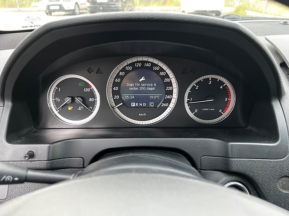 Mercedes-Benz C220 13 of 23