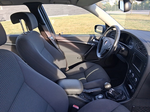 Saab 9-5 5 of 6