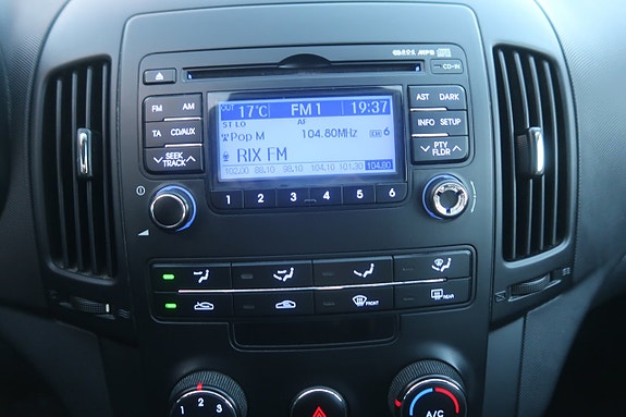 Hyundai i30 13 of 18