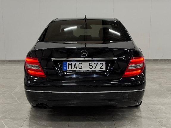 Mercedes-Benz C180 7 of 21