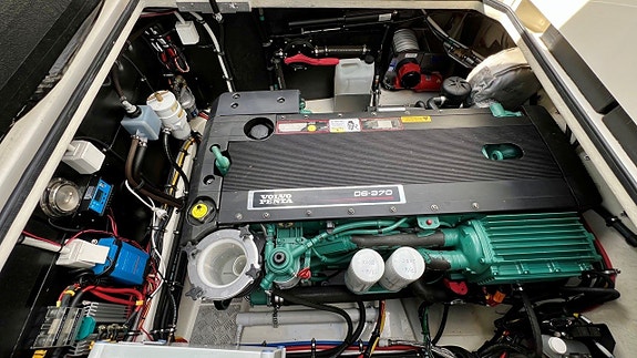 Targa 27.1 D6 375, 2010, 20 of 20