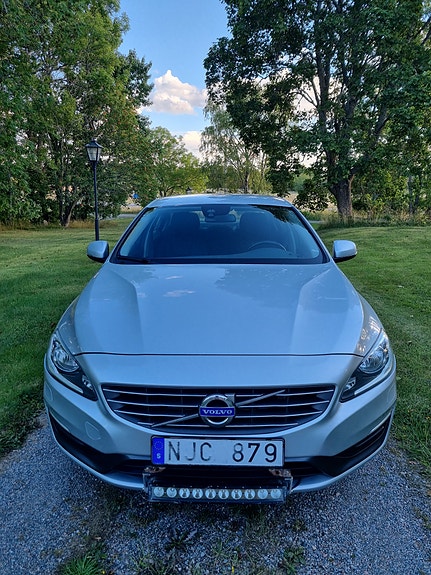 Volvo S60 4 of 17