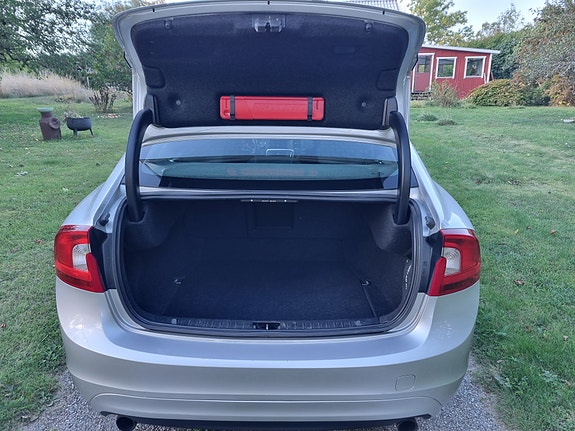 Volvo S60 9 of 17