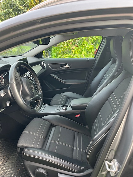 Mercedes-Benz GLA200 d 3 of 6