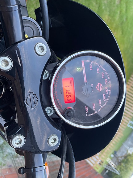 Harley-Davidson Street XG 750 6 of 8