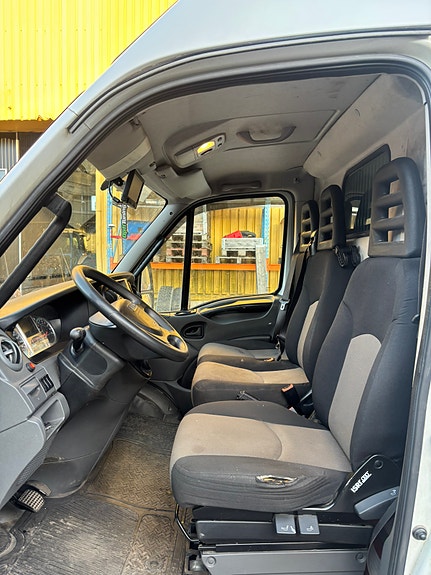Iveco Daily 35C13 3 of 5