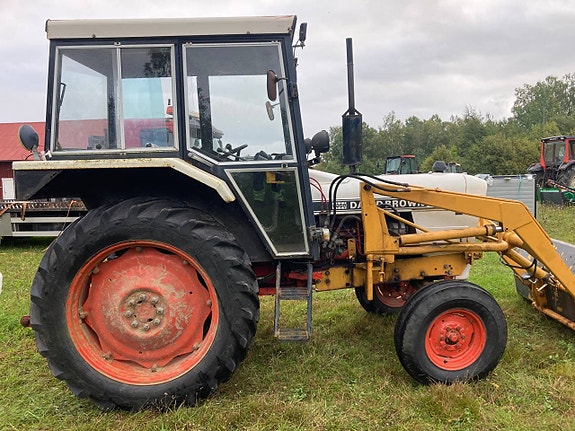 David Brown 990 med lastare och servo 6 of 12