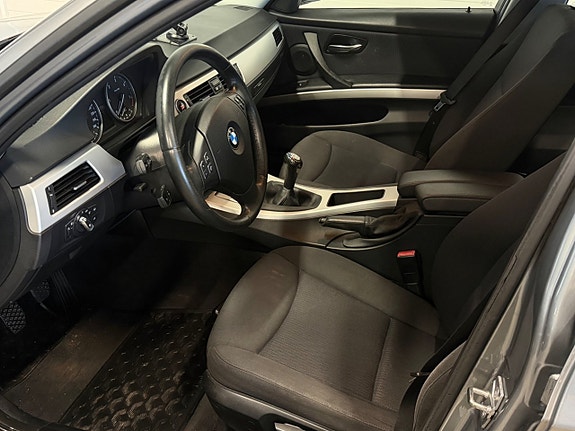BMW 318d 6 of 12
