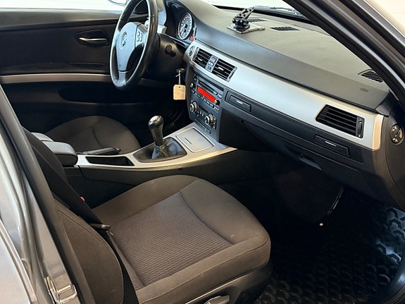 BMW 318d 7 of 12