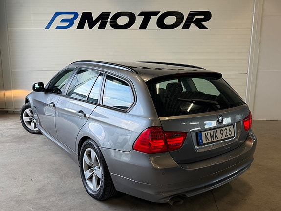 BMW 318d 3 of 12