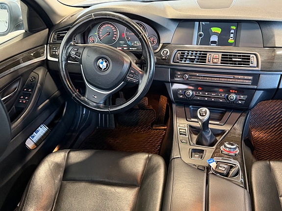 BMW 520d 4 of 11