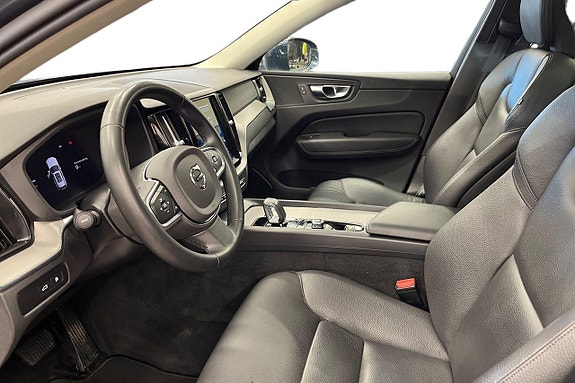 Volvo XC60 13 of 26