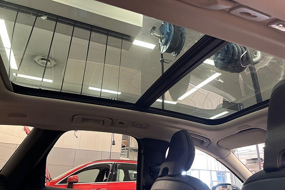 Volvo XC60 22 of 26