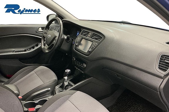 Hyundai i20 11 of 17