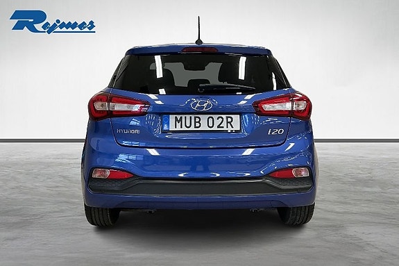 Hyundai i20 4 of 17