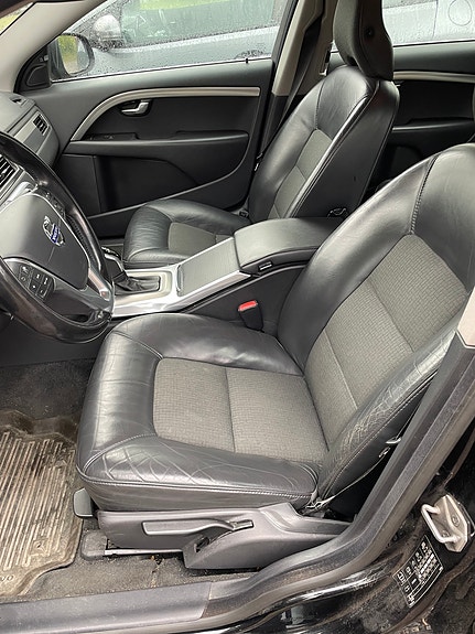 Volvo V70 6 of 6