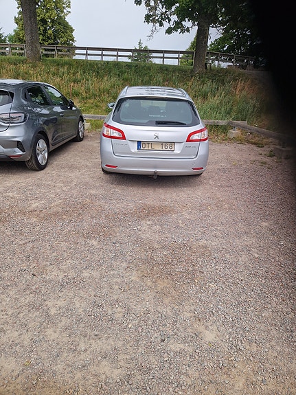 Peugeot 508 2 of 3