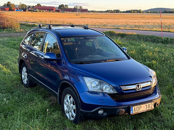 Honda CR-V 3 of 10
