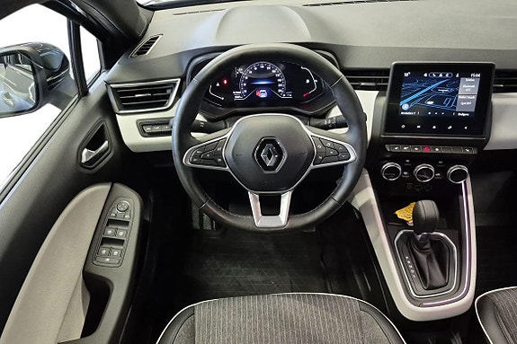 Renault Clio 11 of 21