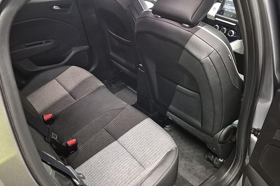 Renault Clio 9 of 21
