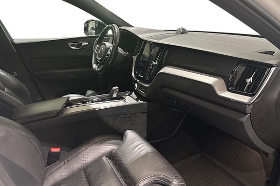 Volvo XC60 7 of 25
