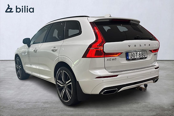 Volvo XC60 2 of 25
