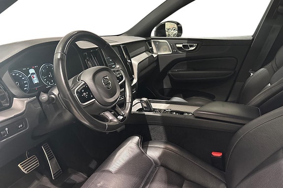 Volvo XC60 14 of 24