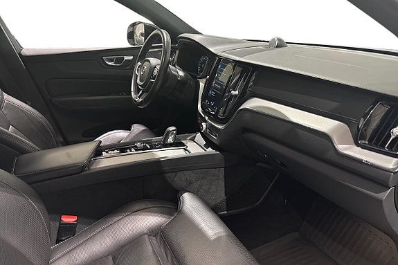 Volvo XC60 7 of 24