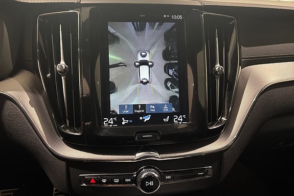 Volvo XC60 19 of 24
