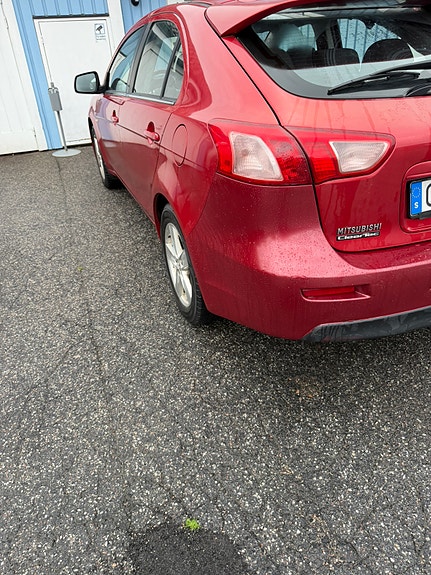 Mitsubishi Lancer 3 of 4