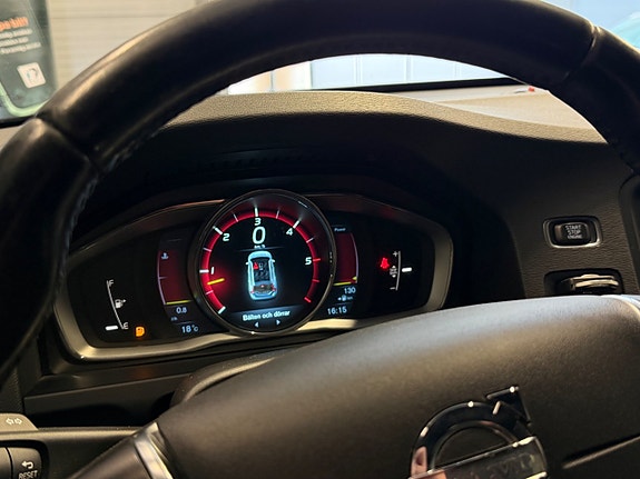 Volvo V60 9 of 13