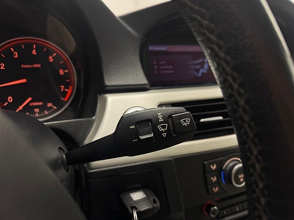 BMW 325i 14 of 19