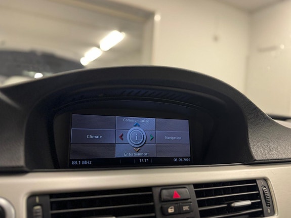 BMW 325i 8 of 19