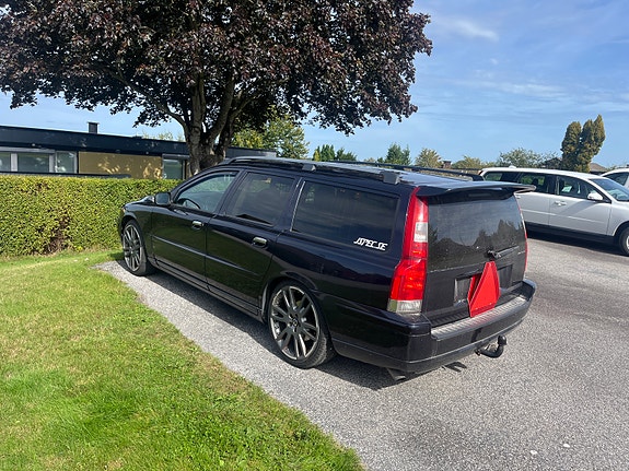 Volvo V70 4 of 12
