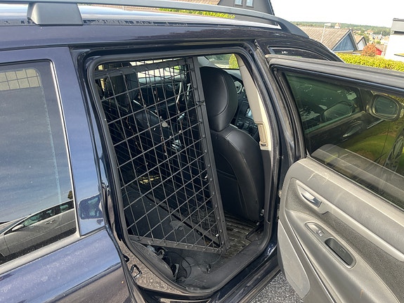 Volvo V70 6 of 12