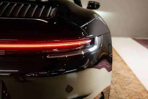 Porsche 911 12 of 30