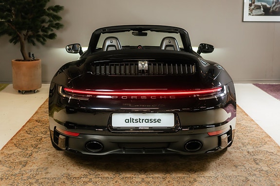Porsche 911 13 of 30