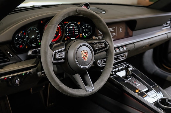 Porsche 911 15 of 30