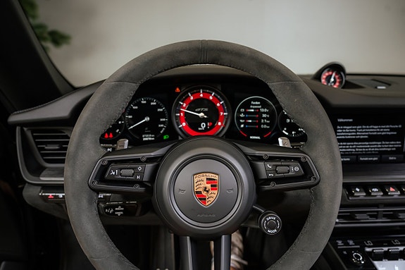 Porsche 911 17 of 30