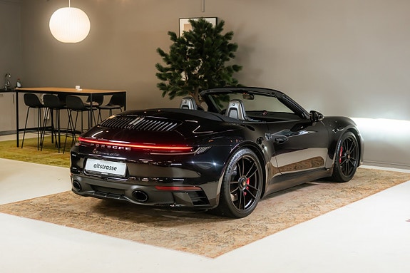 Porsche 911 10 of 30
